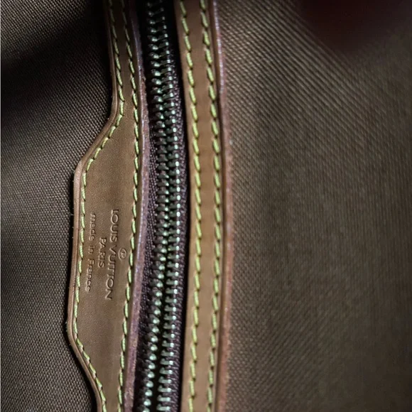 Louis Vuitton Sologne Vintage Crossbody Bag **Authentic - Picture 14 of 17